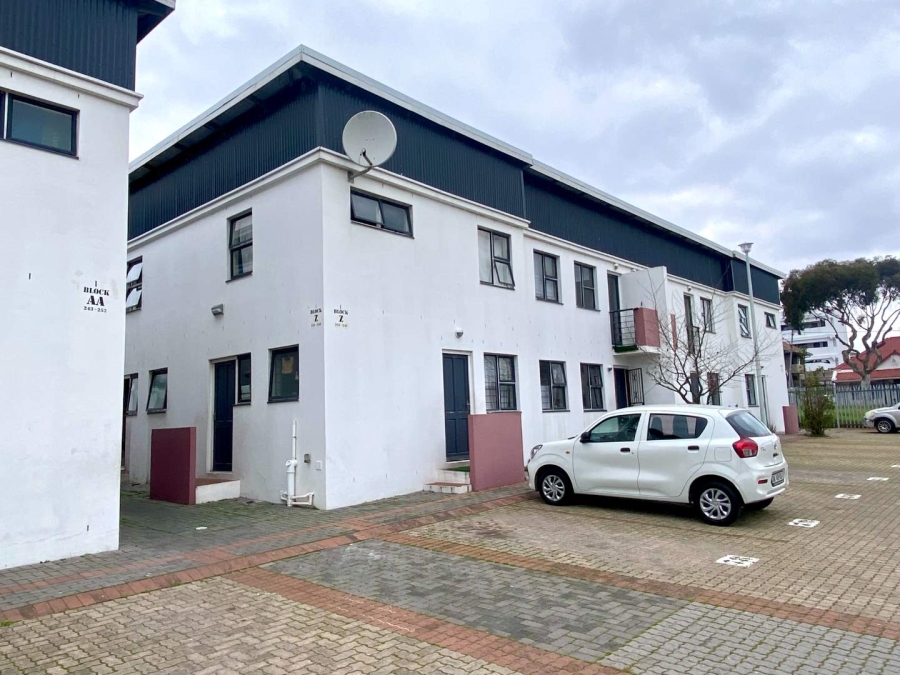 2 Bedroom Property for Sale in Maitland Western Cape